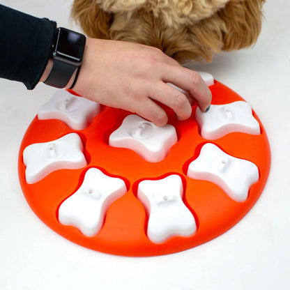 Dog Smart Interactive Treat Puzzle Dog Toy (Orange)